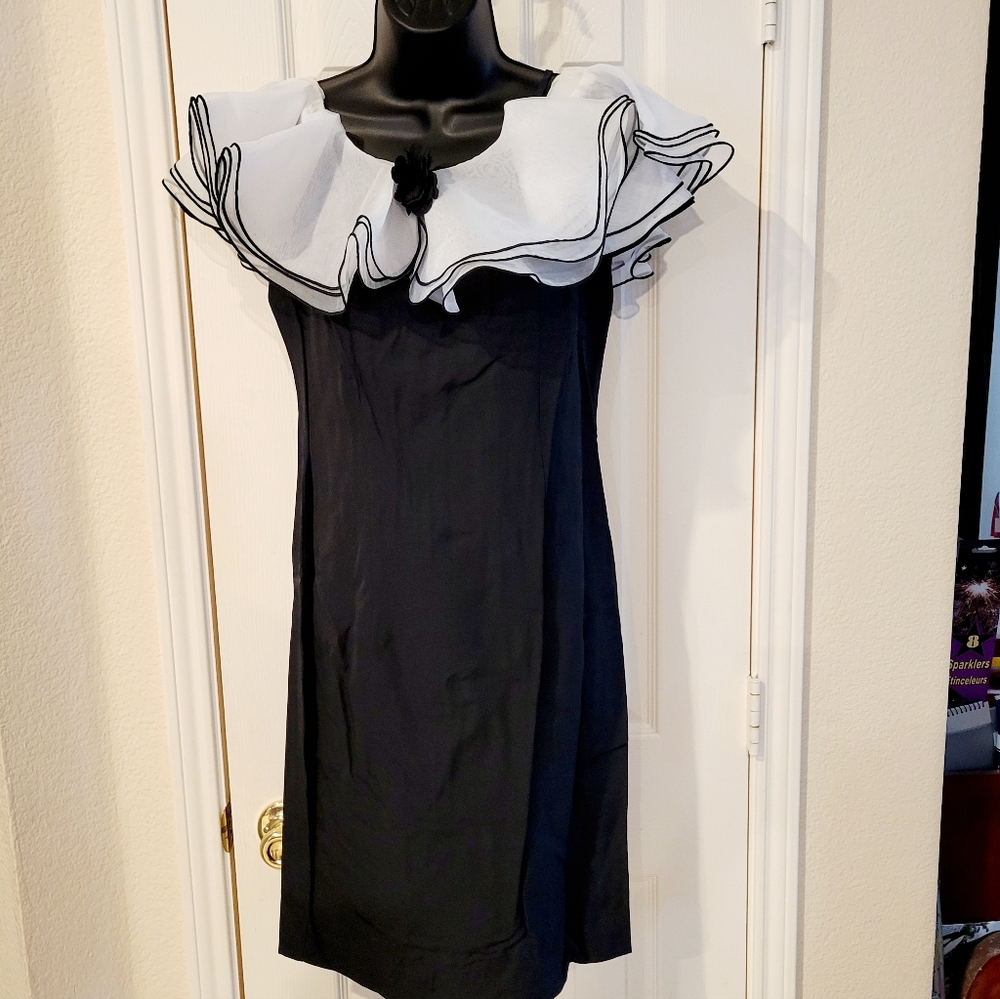 Vintage Ruffle Dress 1980s or 1990s - Gorgeous cocktail dress or Prom dress!